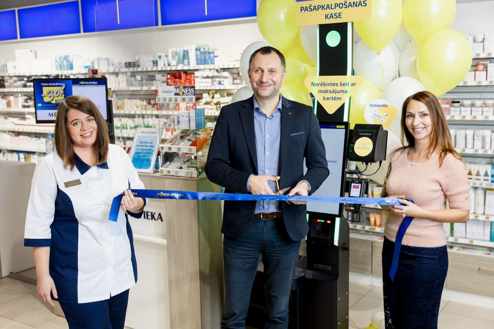 Pašapkalpošanās kases “Mēness aptiekās” – jauninājums farmaceitiskās aprūpes pieejamības paplašināšanai